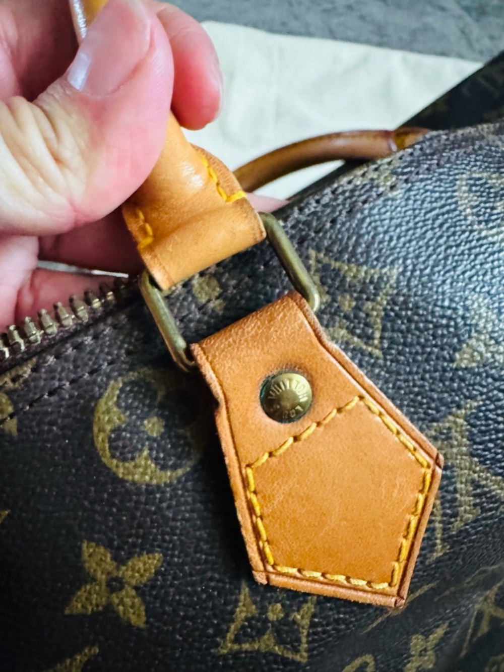 Vintage Louis Vuitton Speedy 25 Monogram – Authentic 1988 - Picture 15 of 17